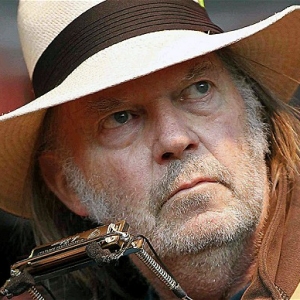 NEIL YOUNG title=